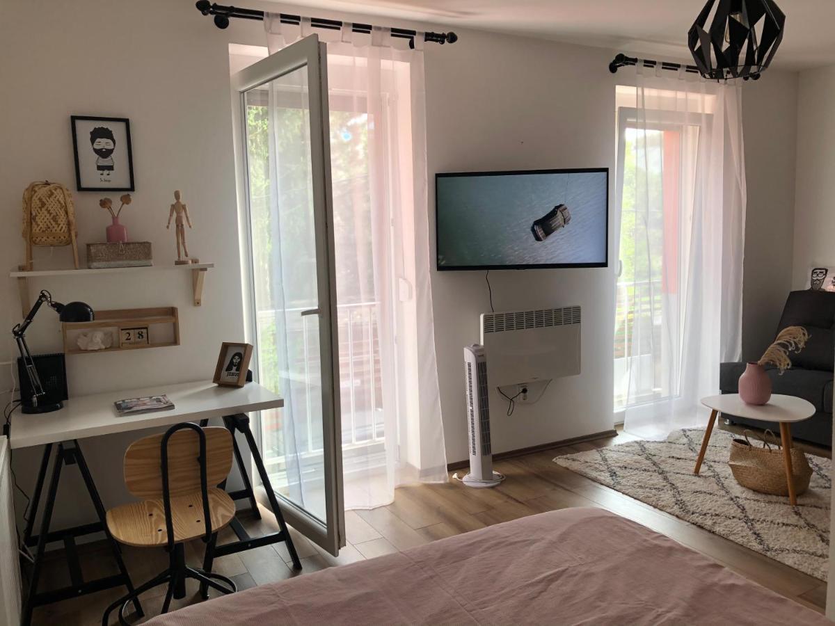 SC design Home Apartman Pécs Extérieur photo
